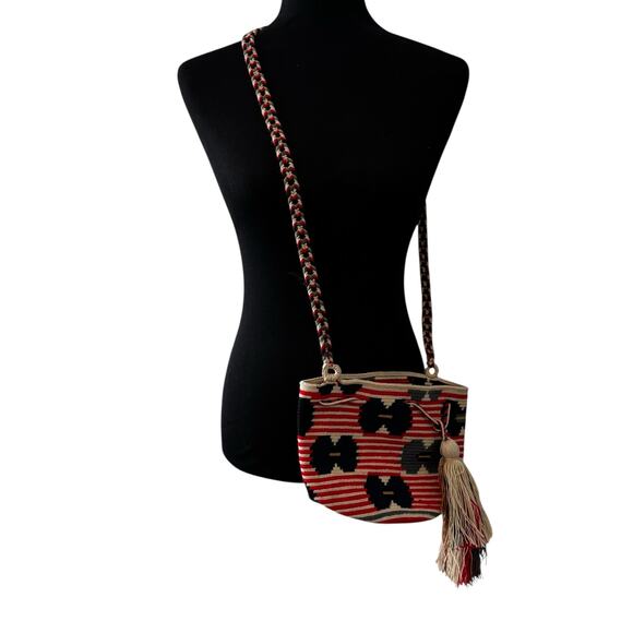 Guanabana Handmade Woven Crossbody Bucket Bag Red Geometric Tassel Boho Chic Art - Picture 7 of 8